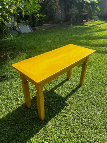 Mesa de madeira de demolição 