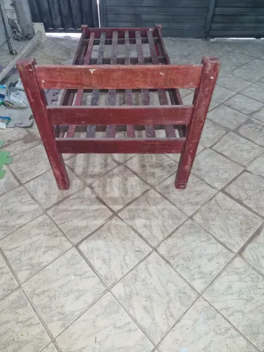 Cama solteiro madeira maciça 