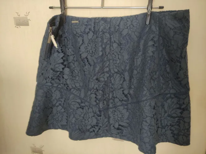 Saia de renda azul - lê Lis Blanc nova