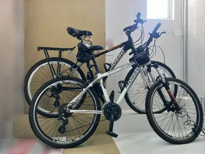 Bicicletas quadro Mosso Alumínio com Aro 26 Branca e Preta