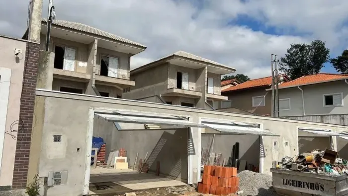 Casa à venda em Cotia, Jardim Barbacena, com 3 quartos, com 400 m²