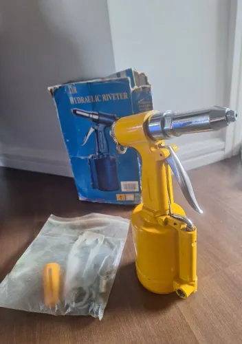 Rebitadeira  pneumatic..