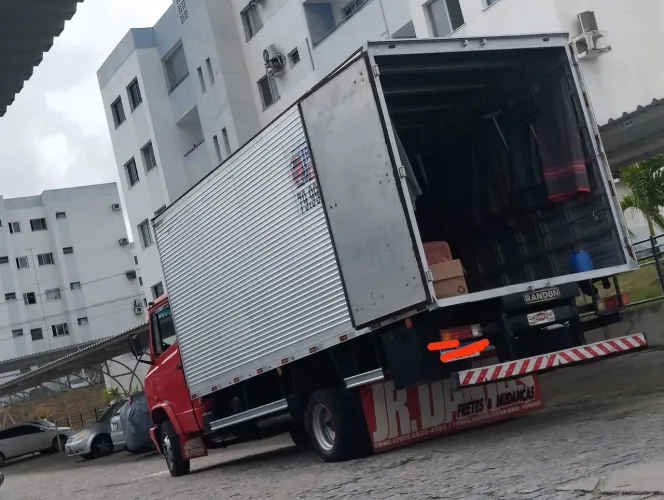 FRETE MUDANÇA CAMINHAO BAU FECHADO
