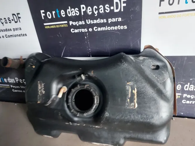 Tanque De Combustível Do Santana 2001