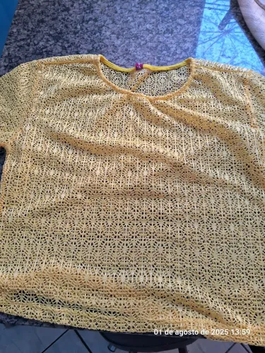 Blusa Amarela Rendada