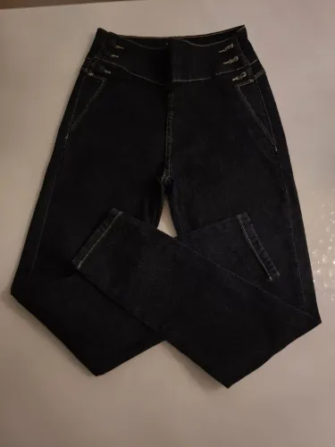 Calça jeans escuro de botões com elastano - Sawary jeans - como nova