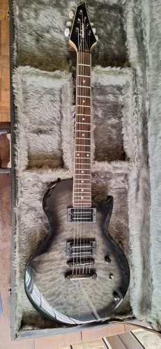 Guitarra Jackson Monarkh com upgrades
