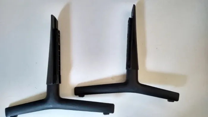 Base Pedestal Inferior TV Samsung UN50BU8000G UN55BU8000G Usado