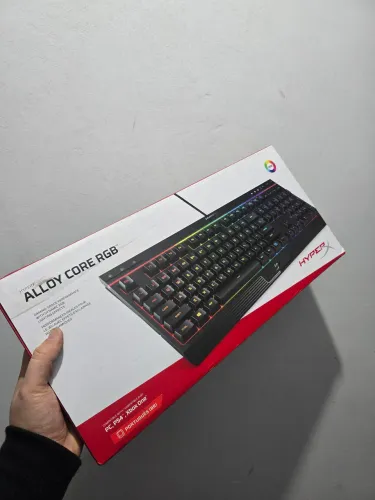 Teclado gamer ALLOY CORE RGB