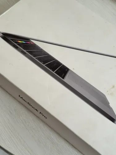 MacBook PRO 512GB