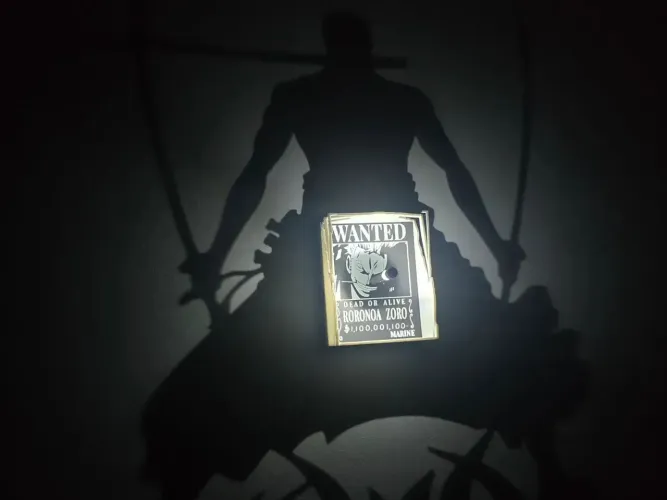 ILUMINARIA DE SOBRA ZORO, IGRIS, GOJO, LUFFY E LAW