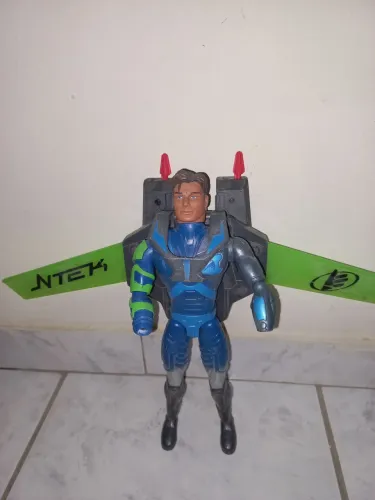 Max Steel 2010 Ataque Voador