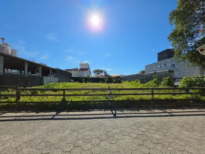 Terreno Estratégico para Construtores e Investidores no Centro de Palhoça