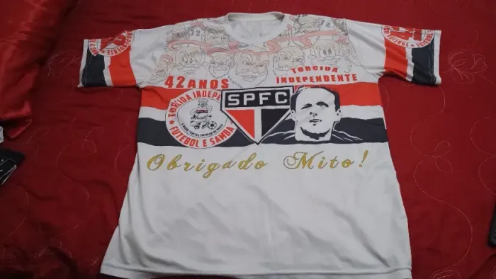 Camisa torcida independente 