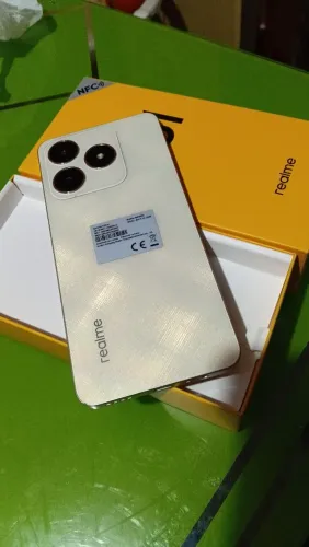 Realme c61