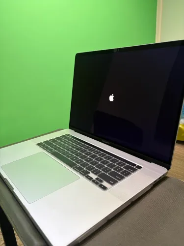 MacBook Pro 16? uma Máquina