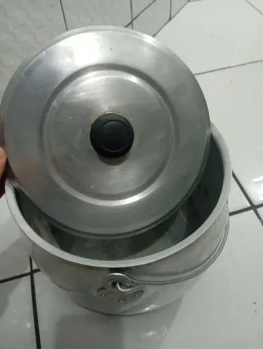 Caldeirão de alumínio