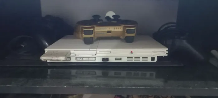 PS2 branco japonês