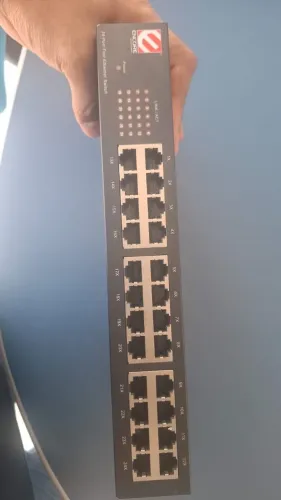 Switch  Encore 24 Portas Fast Ethernet ? 24 portas RJ-45 ENH924-cx