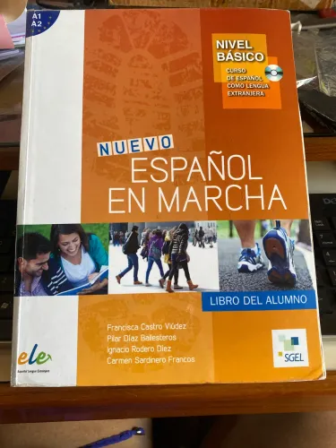 Livro: Nuevo español en marcha