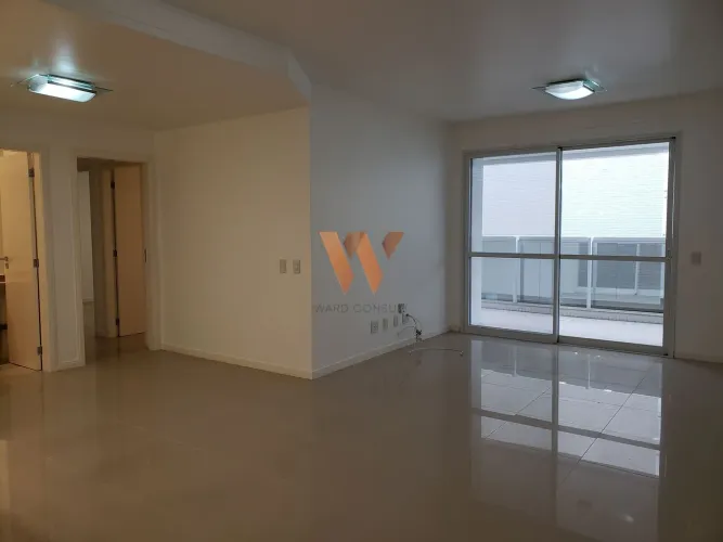 AMPLO APARTAMENTO 3 SUÍTES à VENDA em JURERÊ INTERNACIONAL Florianópolis/SC