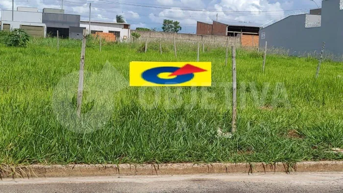 Excelente lote a venda no bairro Laranjeiras em Uberlândia