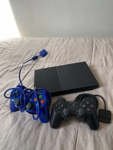 PS2 usado / 2 controles em perfeitas condições