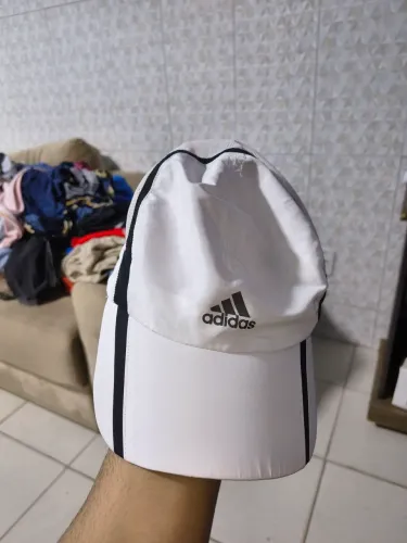 Boné Adidas Climacool (Modelo 2011) na cor branca