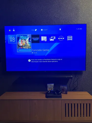 Ps4 Slim 1Tb + 2 controles + 2 jogos