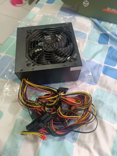 Fonte KNUP 500W Queimada