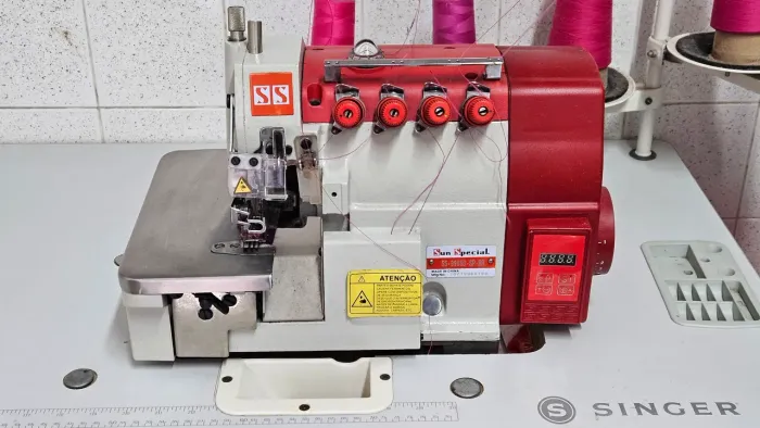 Máquina Costura Interlock Industrial com Control Box Acoplado 220v