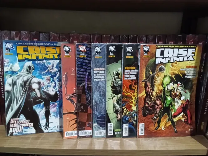 Coleção hqs Completa Contagem Regressiva para Crise Infinita + Edição Especial DC Panini