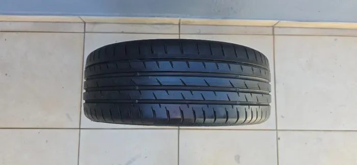 Pneu 205 45 R17 Continental 
