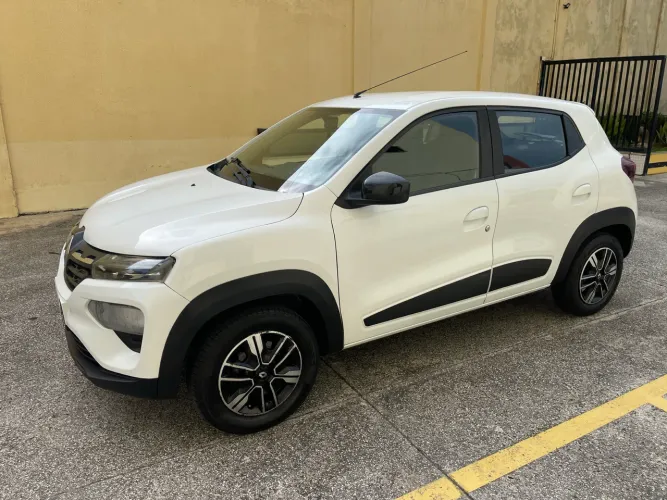 Renault Kwid Intense 1.0 Flex 12V 5P Mec. 2023