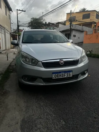 Fiat Grand Siena Tetrafuel 1.4 EVO F. Flex 8V 2014