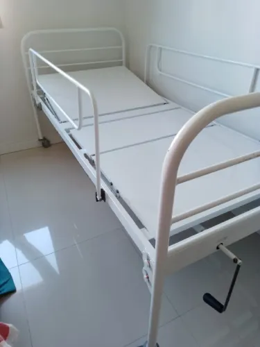 Cama hospitalar 2 movimentos
