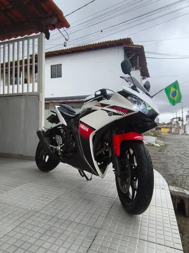 R3 Yamaha yzf 300