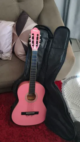 Violão usado
