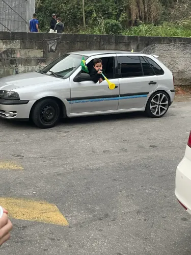 Volkswagen Gol Geração III Plus 1.0 MI 16V Gasolina Mec. 2P 2002