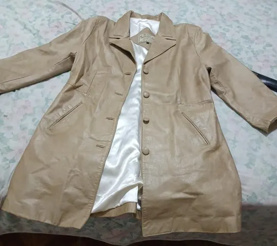 SOBRETUDO DE COURO LEGÍTIMO ARGENTINO - PLAZA SWEATERS