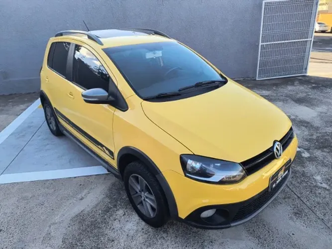 Volkswagen Crossfox 1.6 MI Total Flex 8V 5P 2012