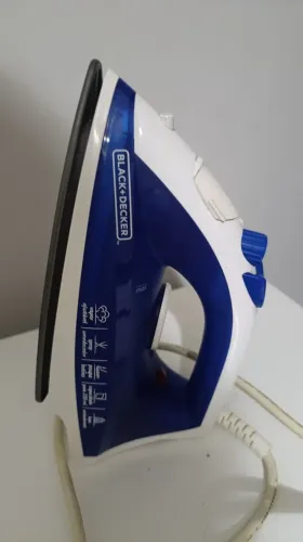 Ferro de Passar Black+Decker - Ótimo Estado