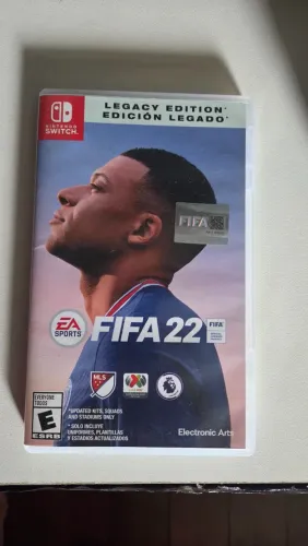 FIFA 22 Legacy Edition! Jogo para Nintendo Switch mídia física usado.