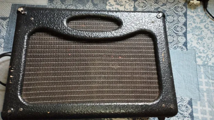 Caixa amplificada