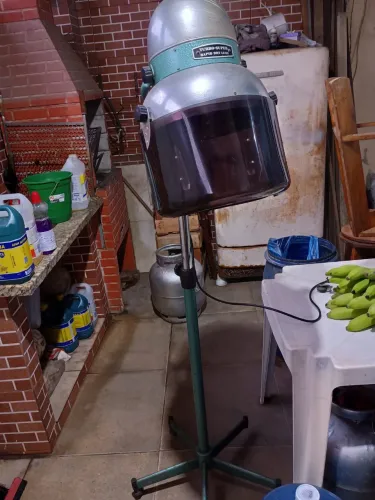 secador pedestal antigo