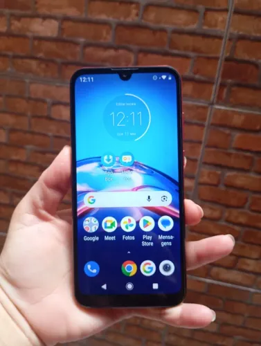 Celular moto E6S 