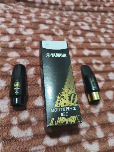 Boquilha Yamaha e uma Everton 