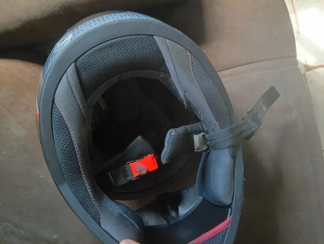 Capacete ASX semi novo