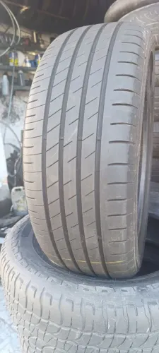 Pneu 205.45.18 Apenas 1 unidade Goodyear seminovo.