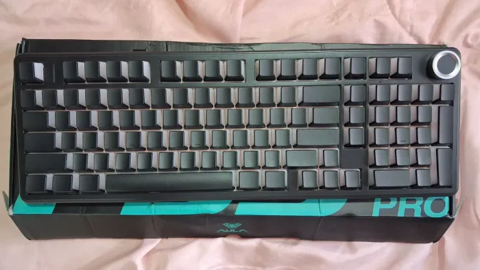 Teclado Mecânico Aula F99 Pro Preto Silent Switch